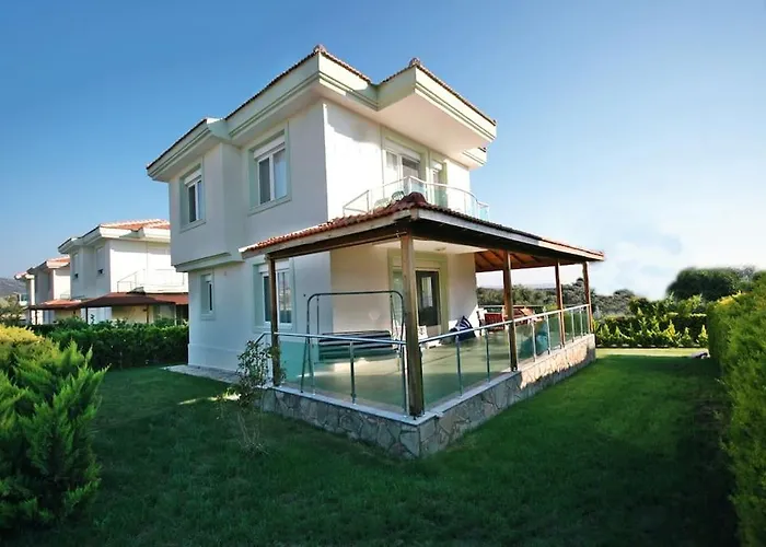 Poseidon Marine Villa *